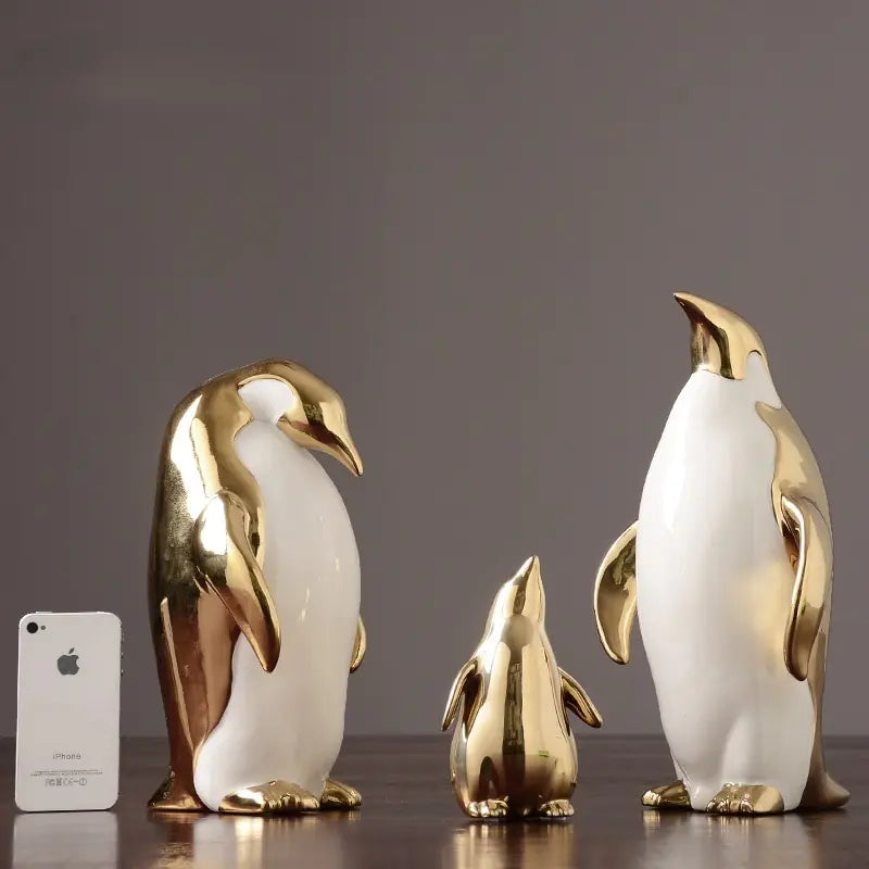 Penguin Figurine Home Decor Showpiece