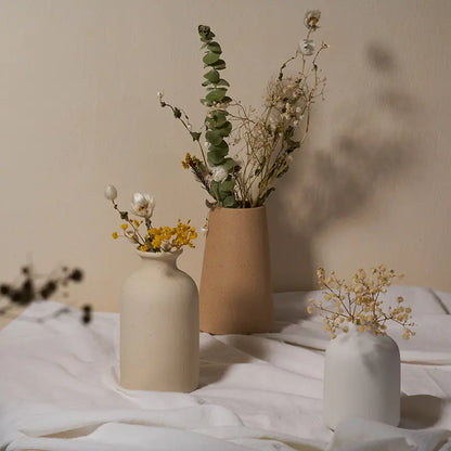 Minimalist simple ceramic vase for table decor